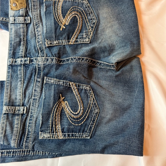 Silver Jeans Co. Suki Jeans | Size 33x31 | Used - Picture 3 of 6